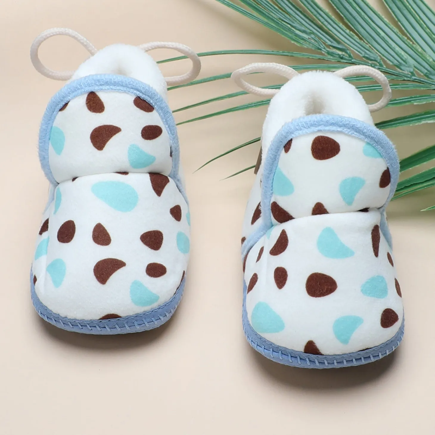 Baby Moo Abstract Spots Soft Slip-On Anti-Skid Plush Warm Booties - Blue