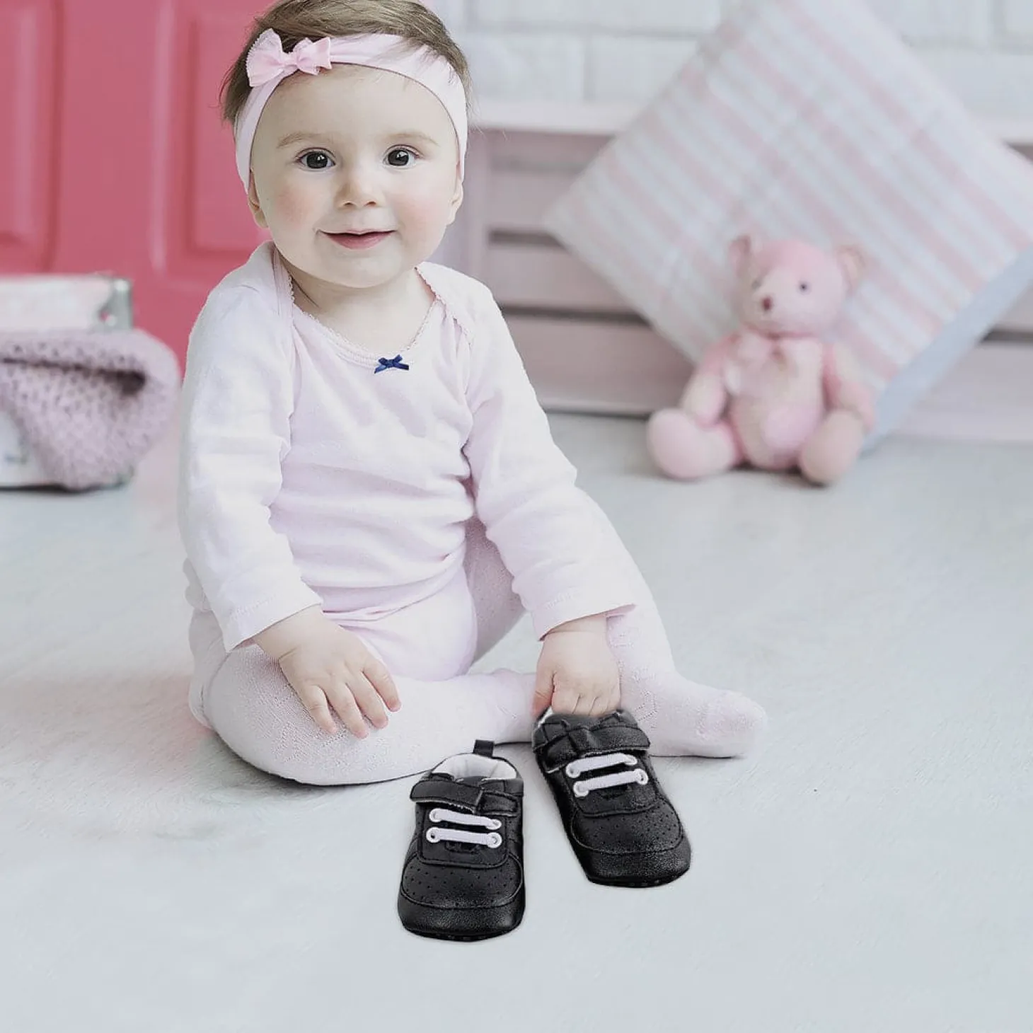 Baby Moo Black Velcro Booties