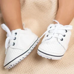 Baby Moo Classic Soft Sole Anti-Slip Booties - White