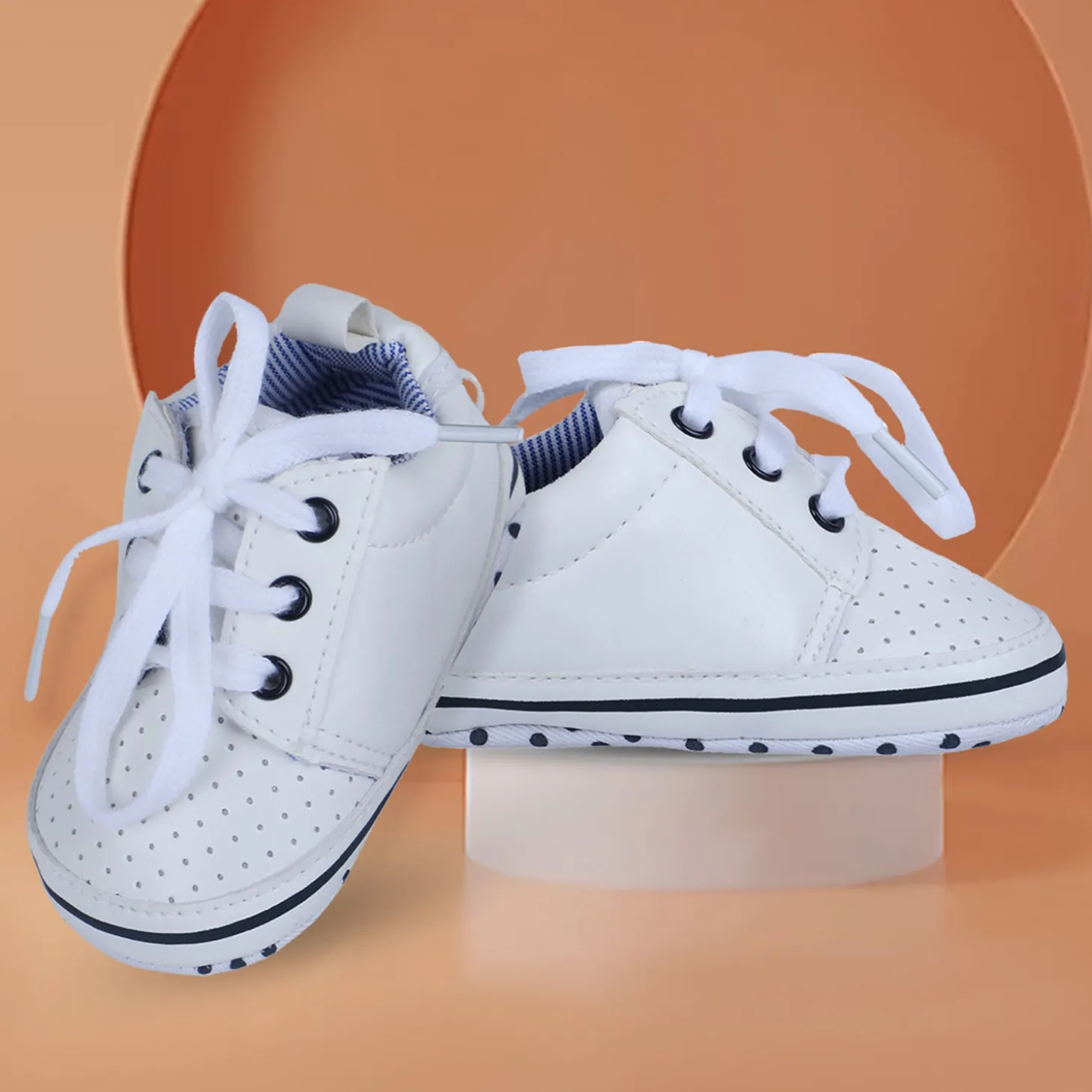 Baby Moo Classic Soft Sole Anti-Slip Booties - White
