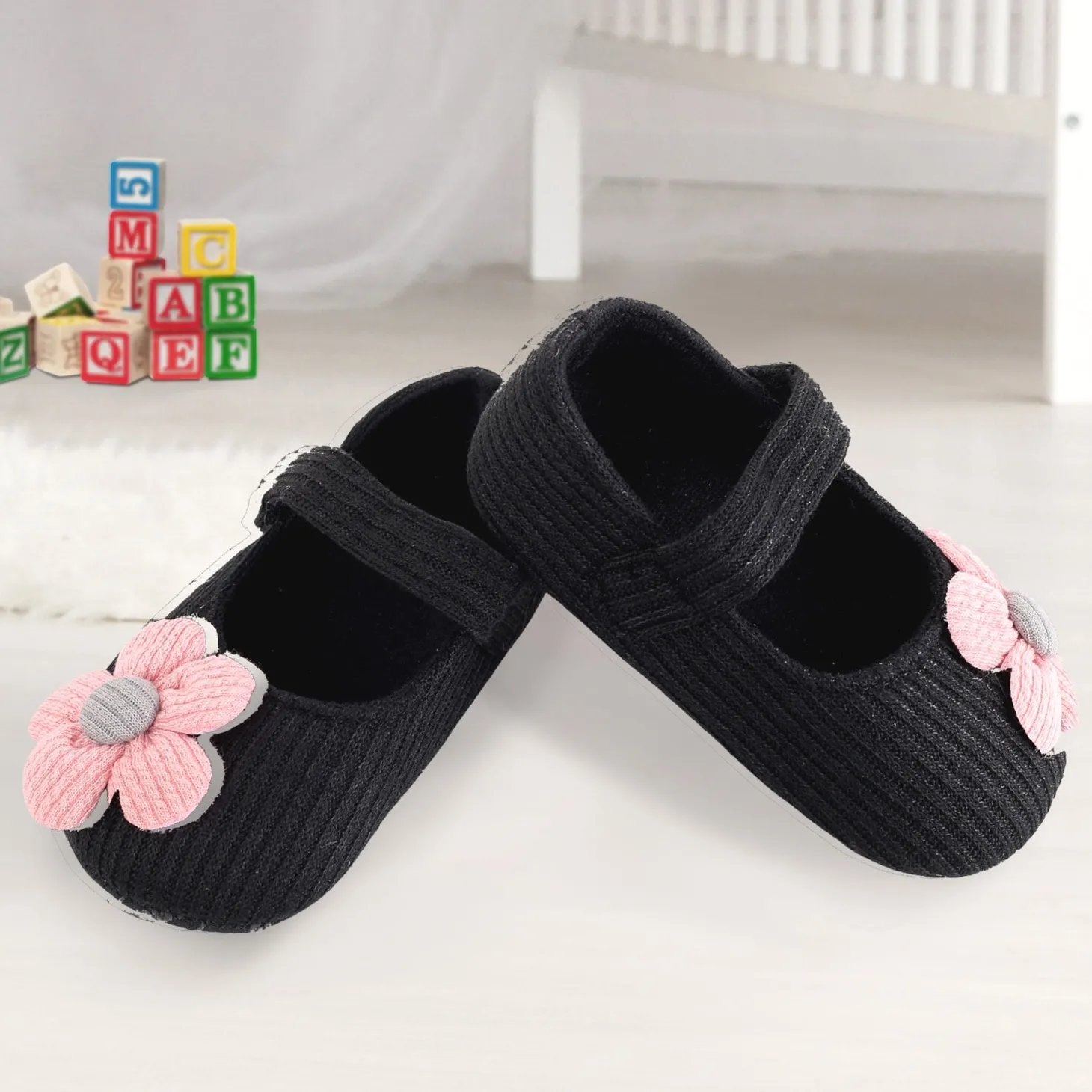 Baby Moo Floral Applique Black And Pink Booties