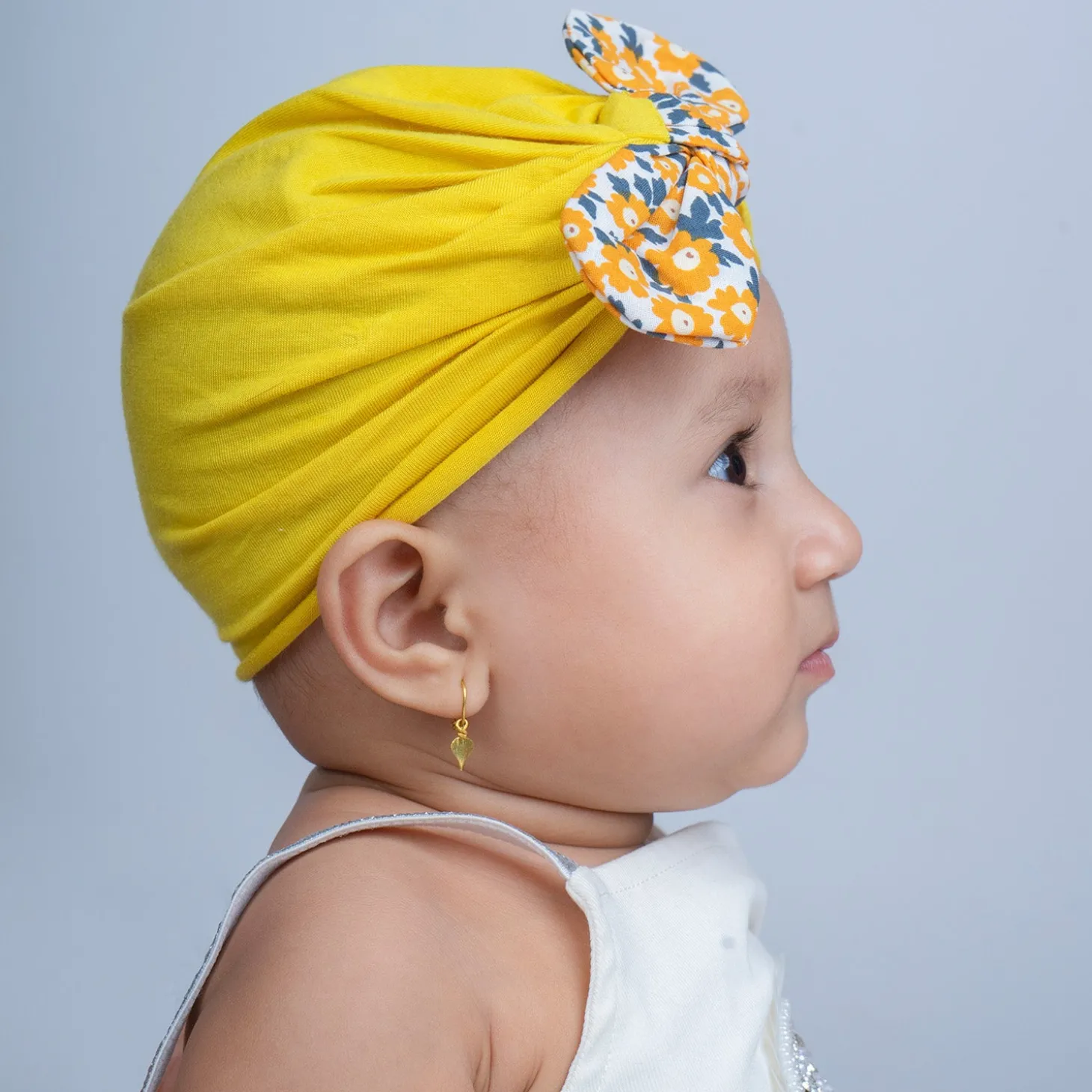 Baby Moo Floral Bow Matching Cap And Socks Set - Yellow