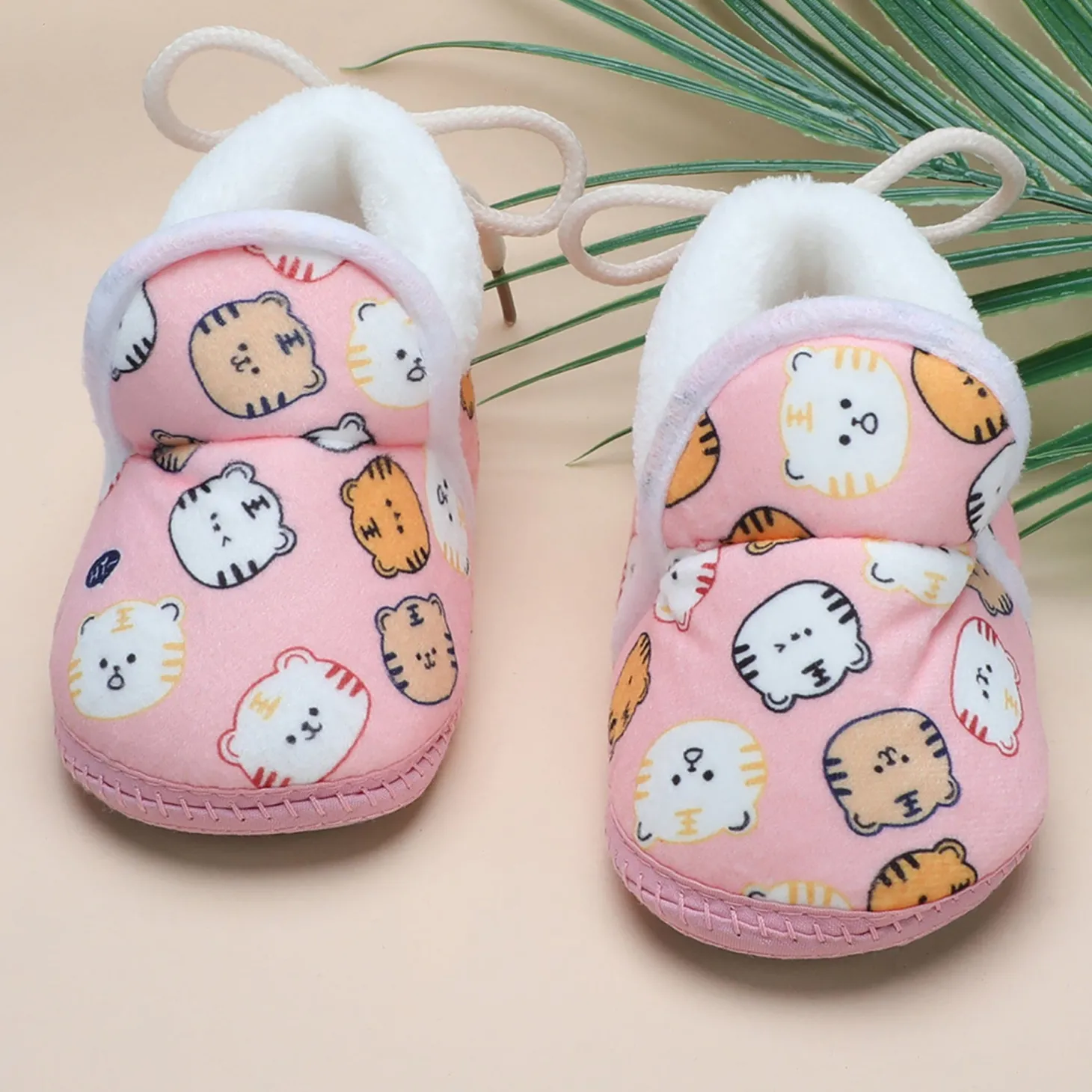 Baby Moo Kitty Face Printed Soft Slip-On Anti-Skid Plush Warm Booties - Pink