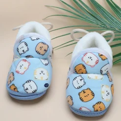 Baby Moo Kitty Face Printed Soft Slip-On Anti-Skid Plush Warm Booties - Blue