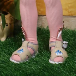 Baby Moo My Pet's House Chu-Chu Sound Breathable Anti-Skid Sandals - Beige