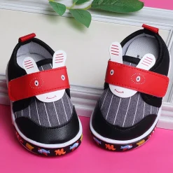 Baby Moo Ninja Rabbit Velcro Strap Anti-Skid Chu Chu Sound Sneakers - Black