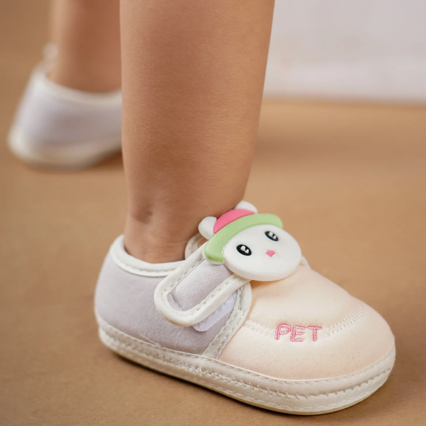 Baby Moo Persian Kitty Soft Sole Anti-Slip Booties - Peach