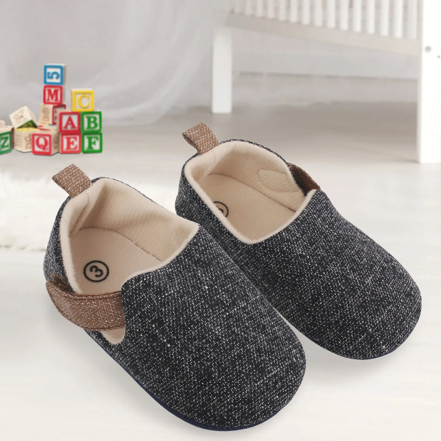 Baby Moo Textured Black Velcro Booties