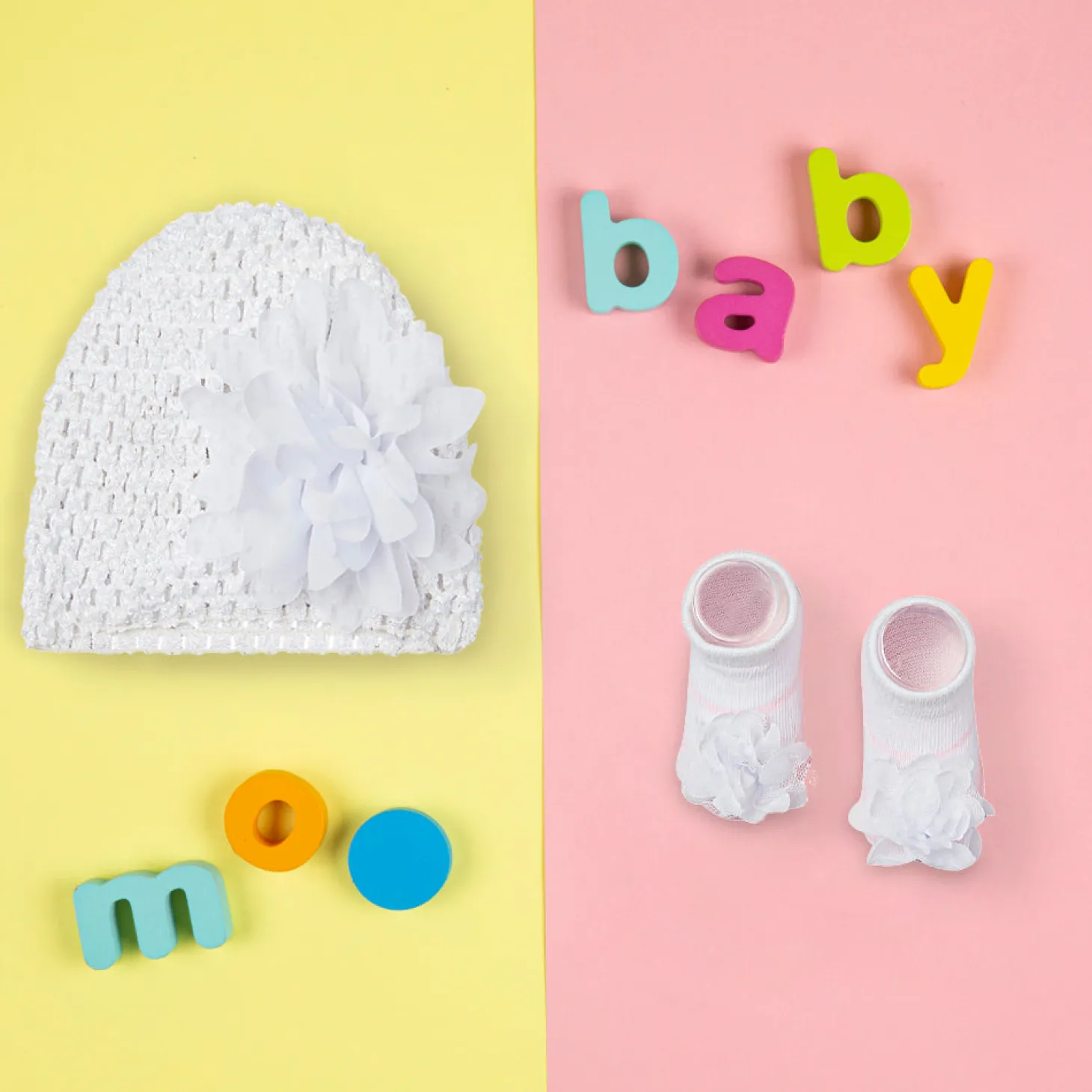 Floral White Socks And Cap Set