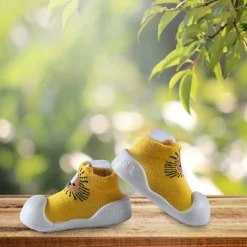 Newborn Anti-Skid Rubber Sole Slip-On Shoes Lion - Yellow